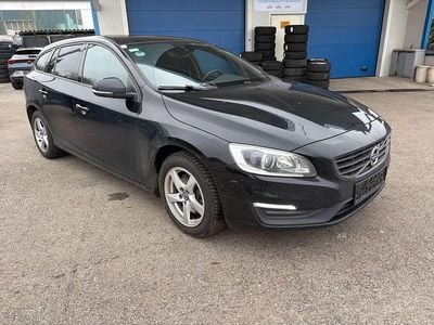 Schwarz Gebraucht 2017 Volvo V60 Kinetic Kombi | € 7.990 (Superpreis)