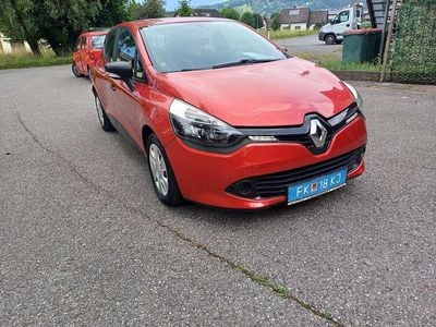 Rot Gebraucht 2013 Renault Clio IV Dynamique Limousine | € 5.500 (Guter Preis)