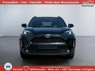 Silber Gebraucht 2024 Toyota Yaris Cross SUV | € 34.373