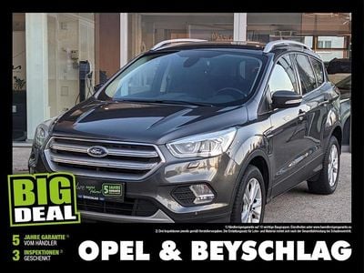Grau Gebraucht 2017 Ford Kuga Titanium SUV | € 13.990 (Fairer Preis)