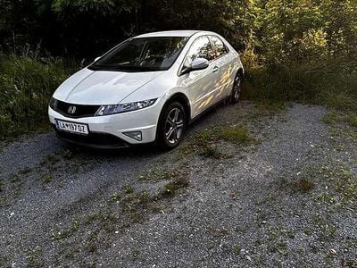 Weiß Gebraucht 2011 Honda Civic Sport Limousine | € 6.300