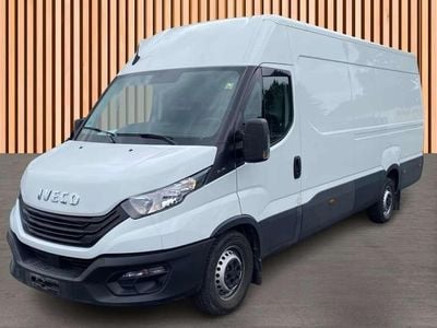 Weiß Gebraucht 2023 Iveco Daily Van | € 37.900 (Superpreis)