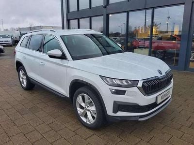 Gebraucht Skoda Kodiaq Style 150 PS (110 kW) 2023 Weiß moonwhite metallic  metallic SUV