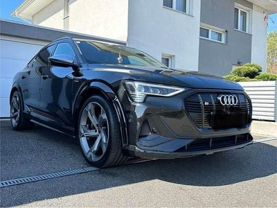 Gebraucht Audi e-tron Black Edition 369 kW (503 PS) 2022 Schwarz SUV