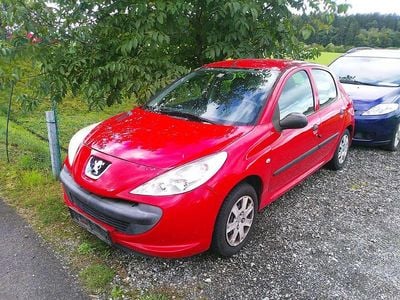 Gebraucht Peugeot 206 60 PS (44 kW) 2010 Rot Limousine