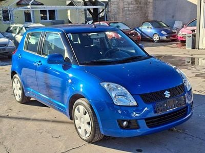 Blau Gebraucht 2009 Suzuki Swift GL Limousine | € 4.900