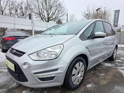 Gebraucht Ford S-MAX Titanium 140 PS (102 kW) 2010 Silber Van / Kleinbus