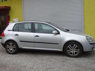 Silber Gebraucht 2004 VW Golf IV Comfortline Limousine | € 2.999 (Teuer)