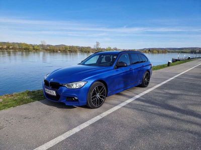 gebraucht BMW 320 320 d xDrive Touring M-Paket Estorilblau