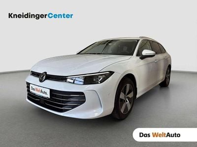 Weiss metallicperleffekt Gebraucht 2024 VW Passat Business Kombi | € 32.490 (Teuer)