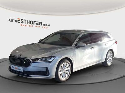 Silber metallic Gebraucht 2025 Skoda Superb Selection Kombi | € 41.890