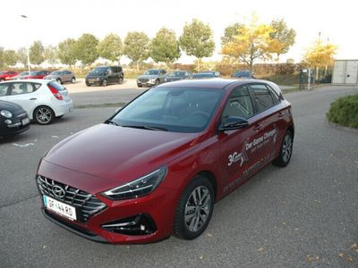 Sunset red Gebraucht 2022 Hyundai i30 Edition 30+ Limousine | € 21.570 (Etwas zu teuer)