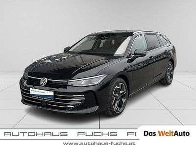 Schwarz metallic Gebraucht 2024 VW Passat Elegance Kombi | € 43.900