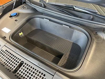 Grau Neu 2025 Hyundai Ioniq 9 SUV | € 85.370