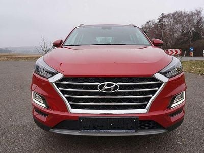 Gebraucht Hyundai Tucson 177 PS (130 kW) 2020 Rot SUV