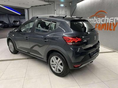 Grau Gebraucht 2022 Dacia Sandero Comfort Limousine | € 14.990 (Etwas zu teuer)