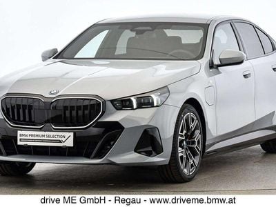 Grau Gebraucht 2025 BMW 530e M Sport Limousine | € 61.500