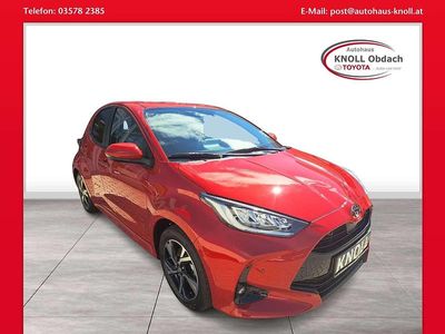 Rot Neu 2025 Toyota Yaris Hybrid Active Limousine | € 22.990 (Fairer Preis)