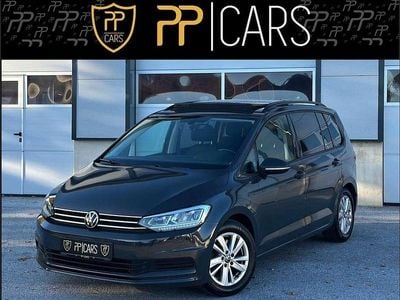 Grau Gebraucht 2022 VW Touran Van / Kleinbus | € 23.870 (Fairer Preis)