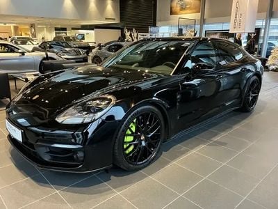 Porsche Panamera 4S