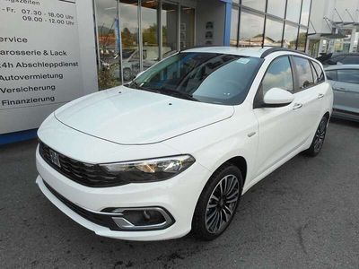 Cinema schwarz metallic ( 718 ) Gebraucht 2022 Fiat Tipo City Life Kombi | € 26.990