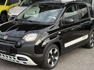 Neu Fiat Panda Cross Cross 69 PS (50 kW) 2025 Schwarz Kleinwagen