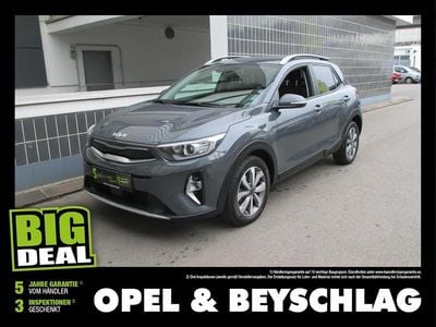 Grau Gebraucht 2022 Kia Stonic Silver SUV | € 15.280 (Fairer Preis)