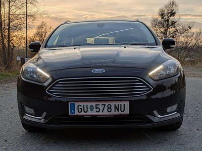 Schwarz Gebraucht 2015 Ford Focus Titanium Kombi | € 6.800 (Teuer)