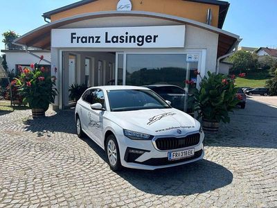 Gebraucht Skoda Scala Selection 116 PS (85 kW) 2024 Weiss  metallic Kleinwagen