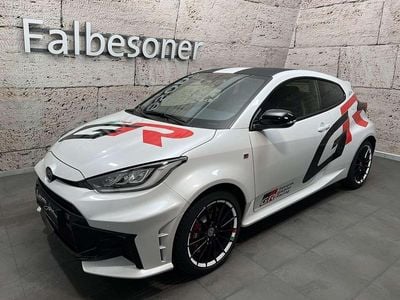 Weiß Gebraucht 2024 Toyota Yaris Edition Limousine | € 56.000