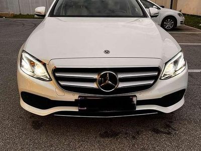 Weiß Gebraucht 2017 Mercedes E200 Limousine | € 31.900 (Etwas zu teuer)