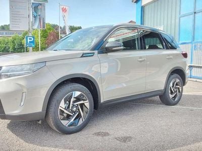 Beige Neu 2025 Suzuki Vitara SUV | € 25.900 (Fairer Preis)