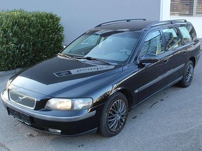 Schwarz Gebraucht 2002 Volvo V70 Kombi | € 990