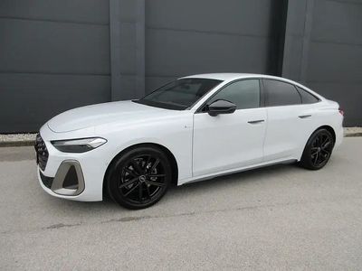 Weiss normal Gebraucht 2025 Audi A5 Coupé | € 49.990