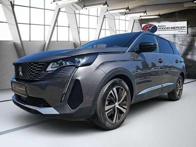 Grau Gebraucht 2023 Peugeot 5008 GT Van / Kleinbus | € 32.870 (Teuer)