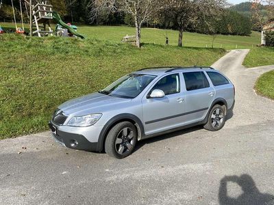 Silber Gebraucht 2013 Skoda Octavia Kombi | € 9.990 (Fairer Preis)