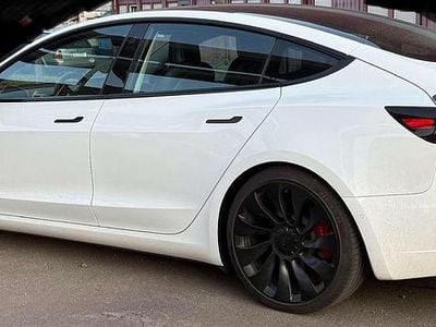 Weiß Gebraucht 2021 Tesla Model 3 Performance Limousine | € 31.500 (Etwas zu teuer)