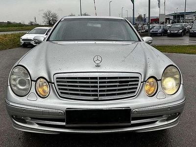 Mercedes E320