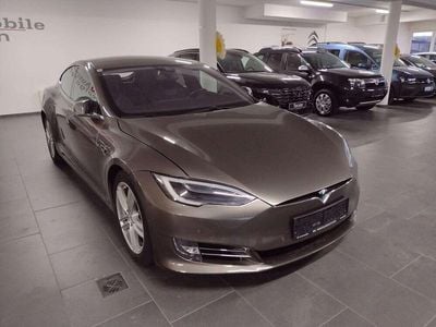 Grau Gebraucht 2016 Tesla Model S Kleinwagen | € 34.000