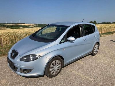 Blau Gebraucht 2005 Seat Altea Reference Van / Kleinbus | € 1.900