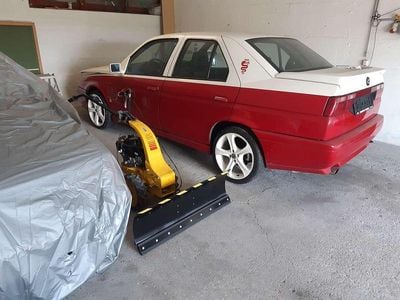 Gebraucht Alfa Romeo 155 144 PS (105 kW) 1992 Rot Limousine
