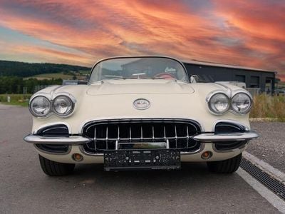 Gebraucht Chevrolet Corvette C1 234 PS (172 kW) 1958 Weiß Kleinwagen