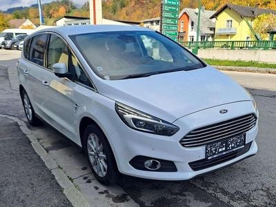 Weiß Gebraucht 2015 Ford S-MAX Titanium Van / Kleinbus | € 10.900 (Teuer)