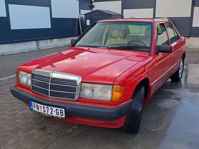 Mercedes 190