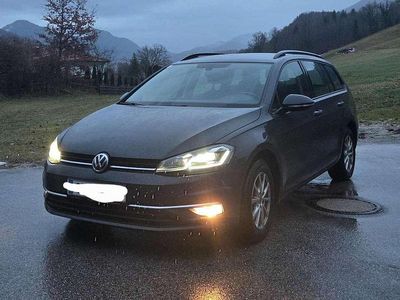 Grau Gebraucht 2018 VW Golf VII Highline Kombi | € 15.850 (Fairer Preis)