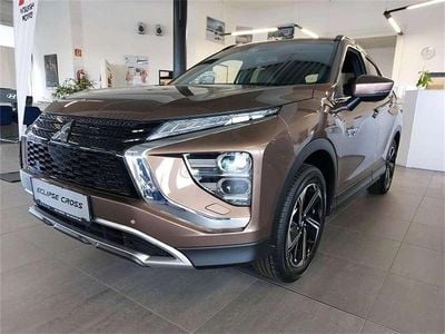 Braun Gebraucht 2023 Mitsubishi Eclipse Cross Intense+ SUV | € 26.770 (Fairer Preis)