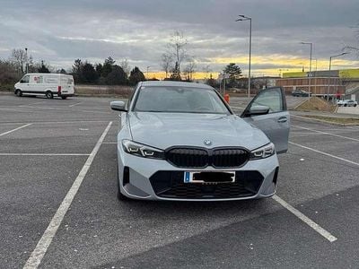 Gebraucht BMW 330e M Sport 292 PS (214 kW) 2024 Grau Limousine
