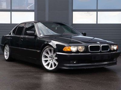 Schwarz Gebraucht 2000 BMW 730 Shadowline Limousine | € 13.150