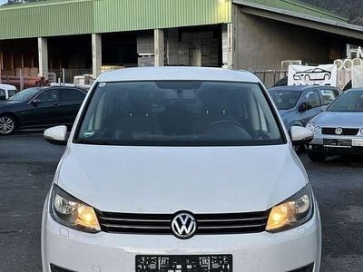 Gebraucht 2011 VW Touran Comfortline Van / Kleinbus | € 5.590