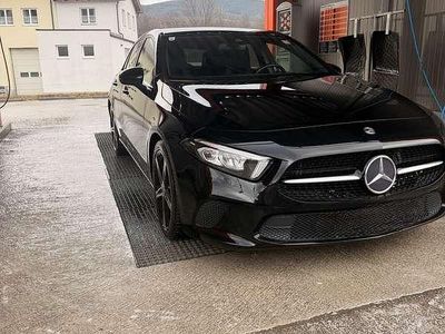 Gebraucht Mercedes A180 116 PS (85 kW) 2019 Limousine